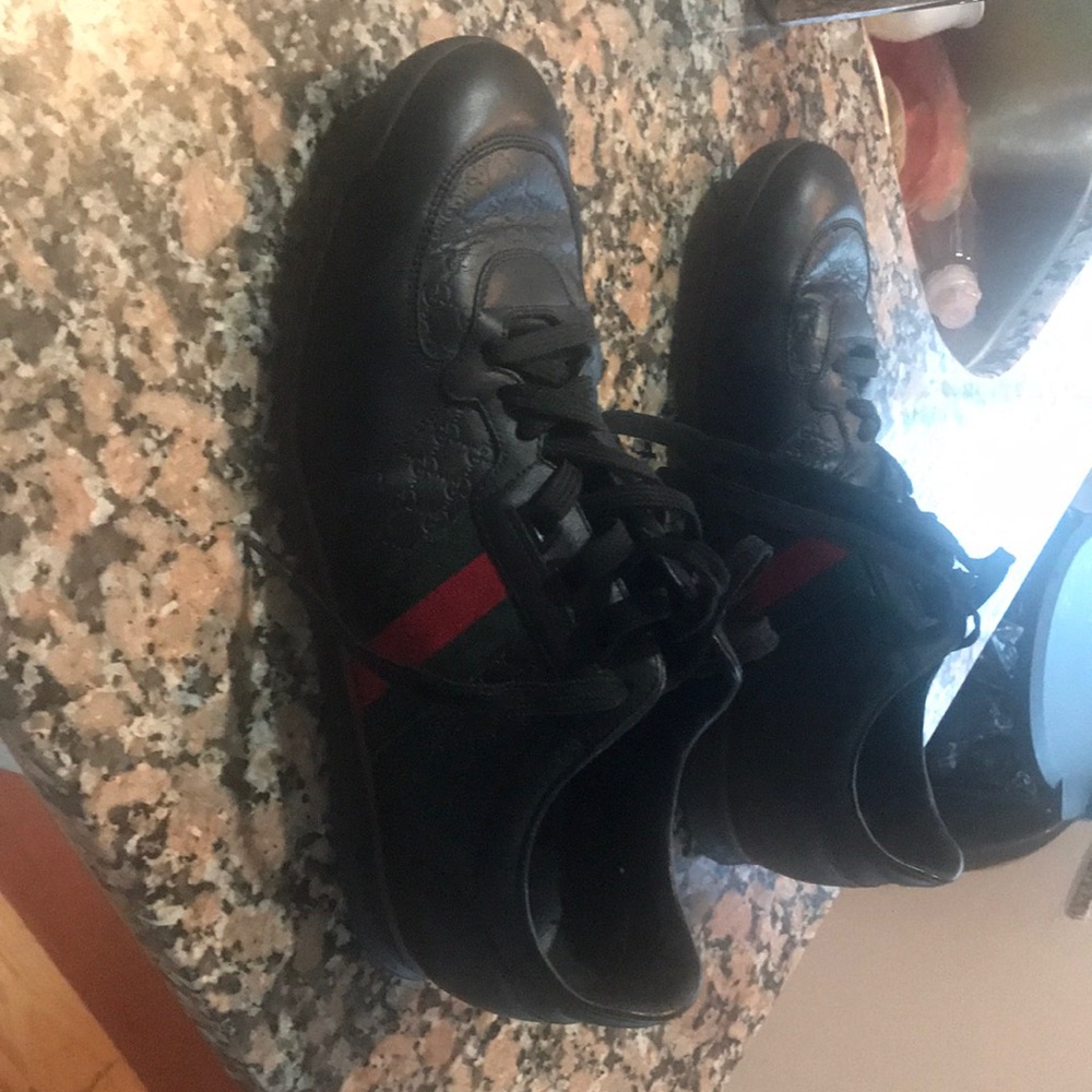 This Gucci shoe is in very good condition